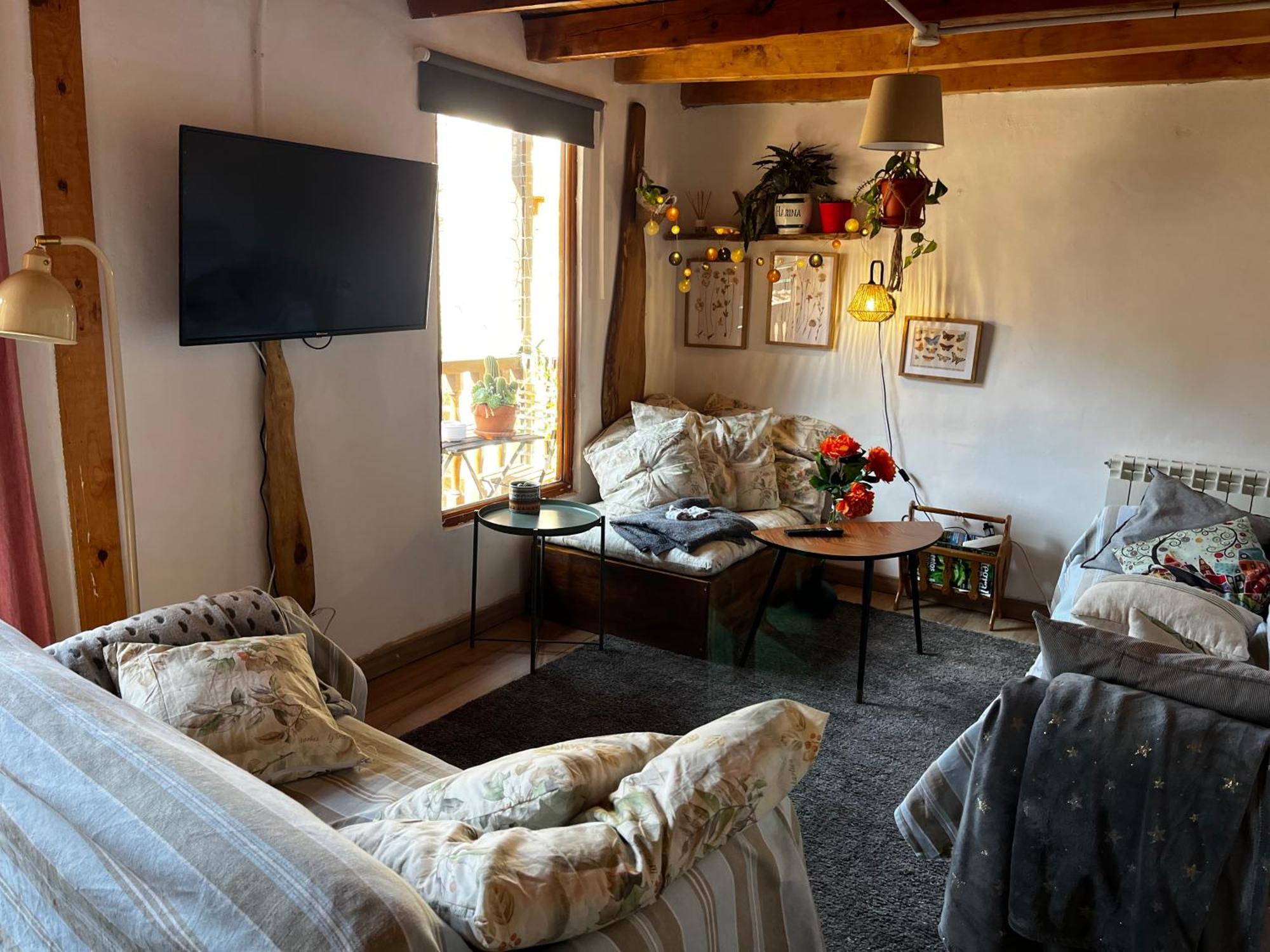 La Milana, Orbaneja Del Castillo Zewnętrze zdjęcie